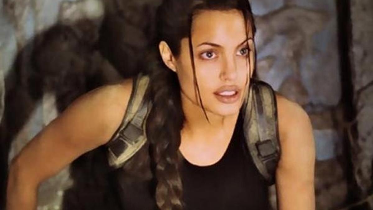 Angelina Jolie uyuşturucu testinden geçmiş!
