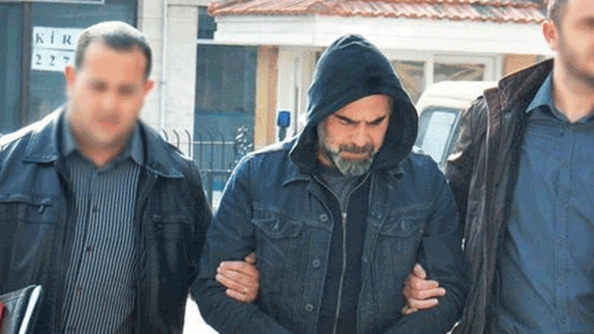 Ünlü oyuncuya bir darbe daha!