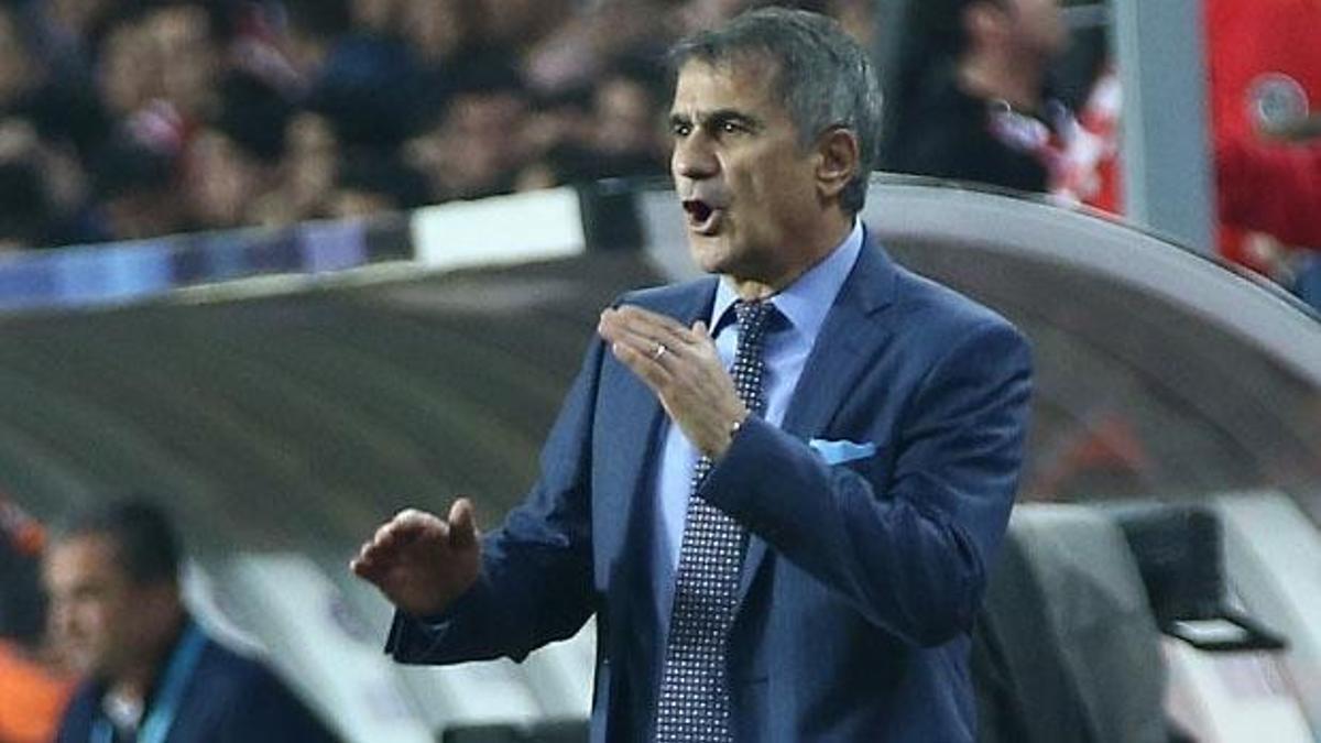 Şenol Güneş tarih yazmanın eşiğinde!