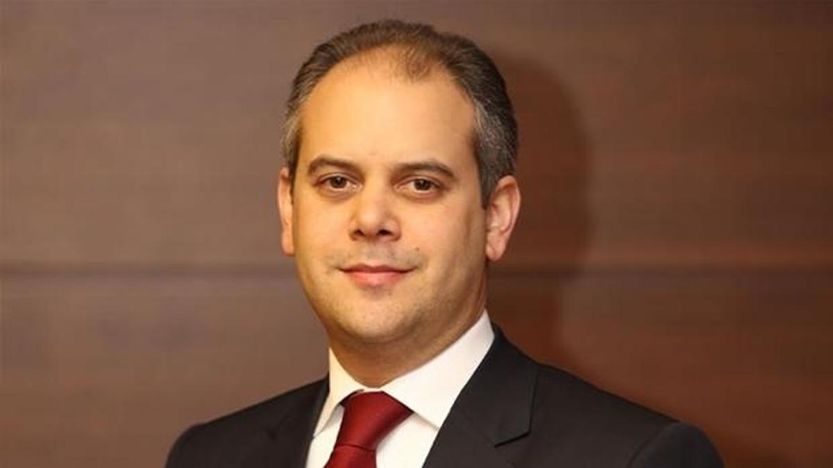 Bakandan Servet Yardımcı'ya tebrik