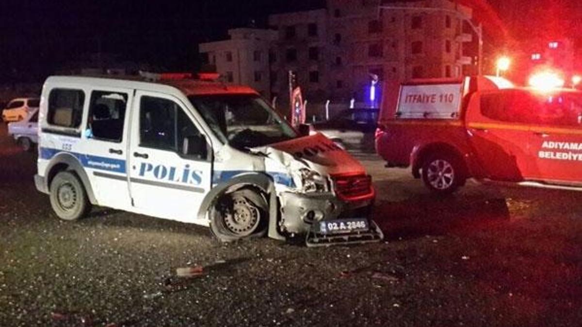 6 araç birbirine girdi: 3’ü polis 4 yaralı