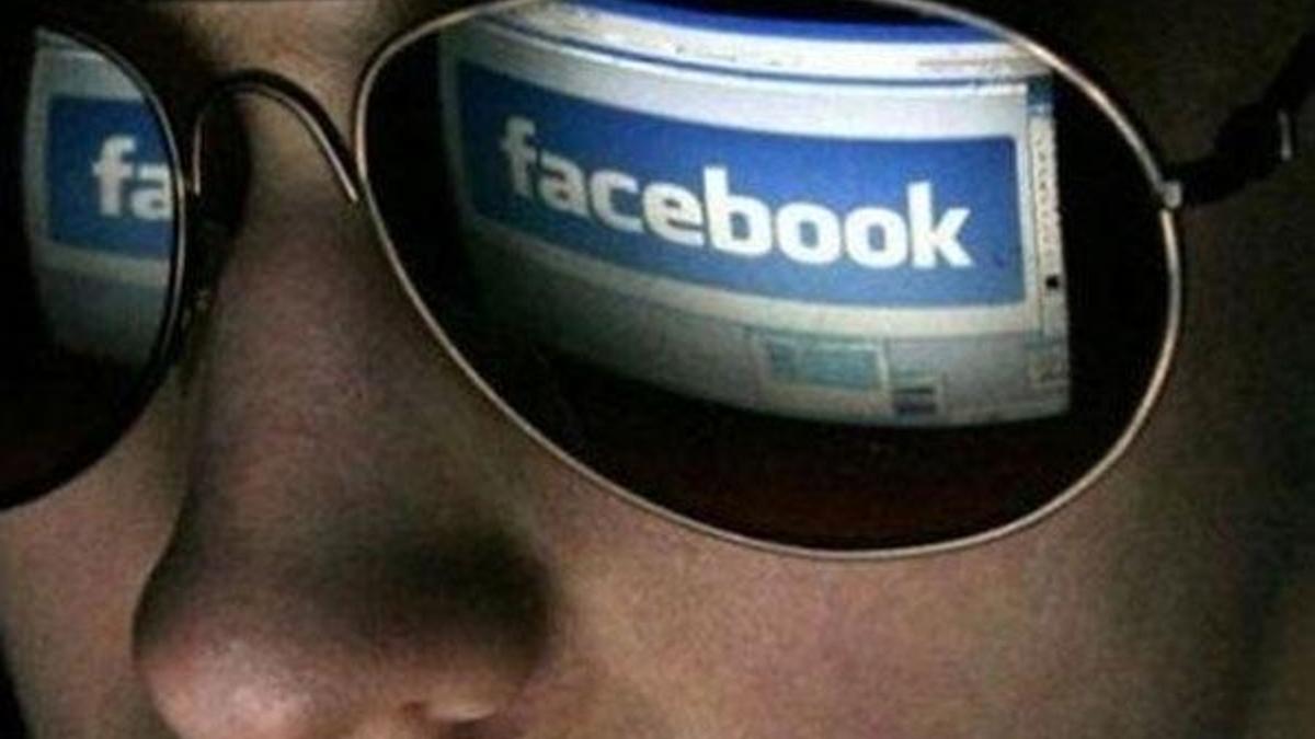 Facebook'tan müstehcen içeriklere savaş!