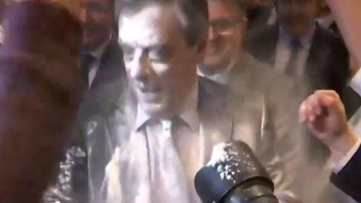 Fransa Cumhurbaşkanı adayı Fillon’a "unlu" protesto