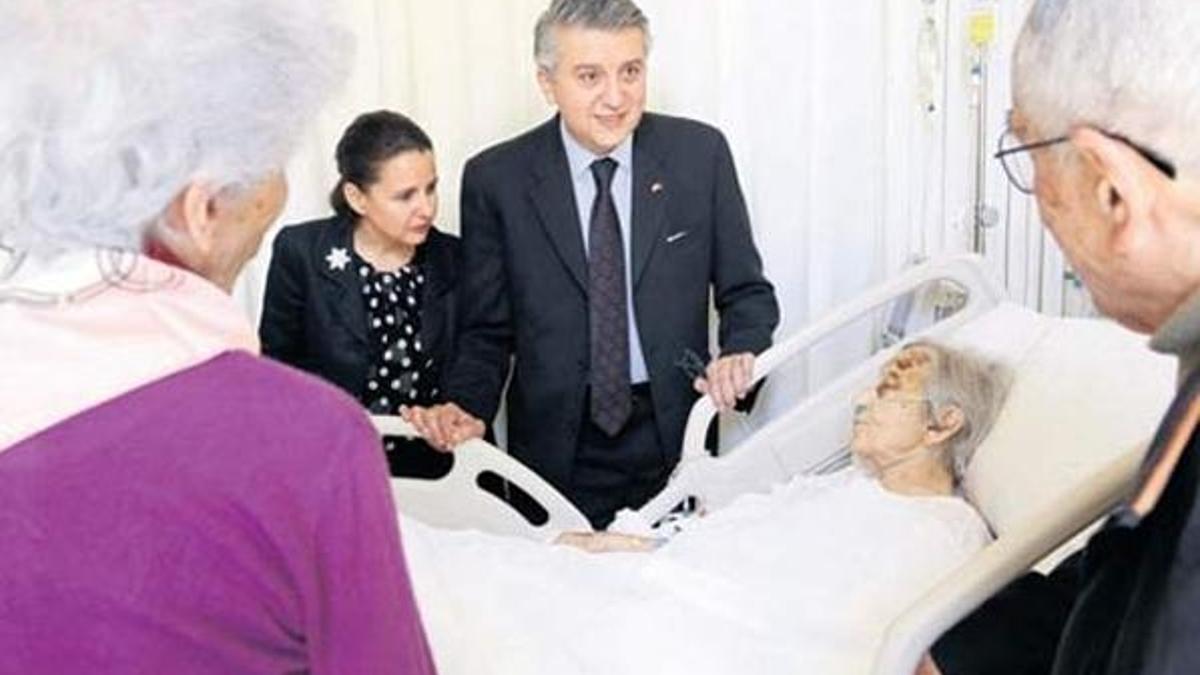 Sultan trafik kazasında belini kırdı!