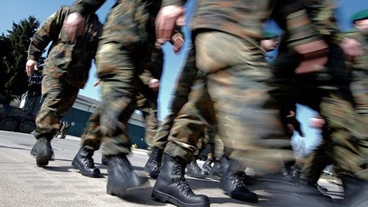 Almanya bu olayla kaynıyor! Orduda skandal!