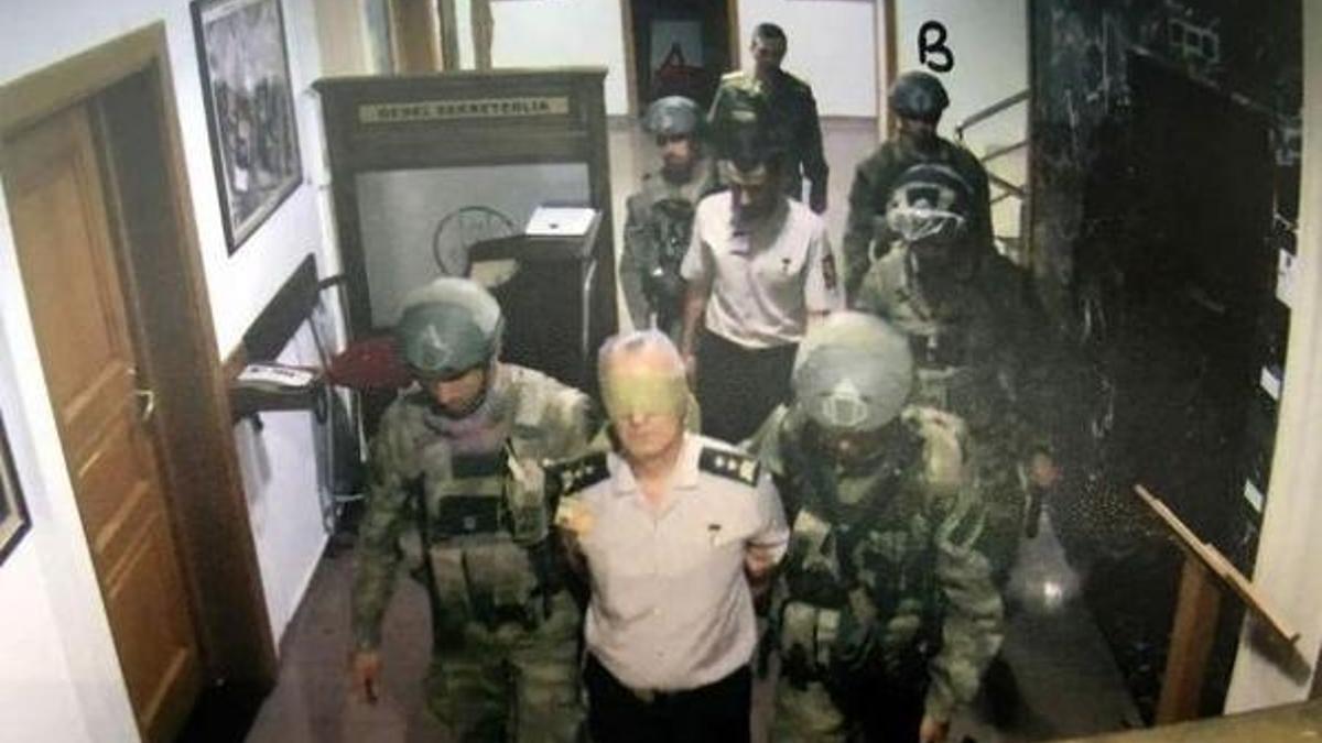 Saat 22:00'de herkese haber verildi!