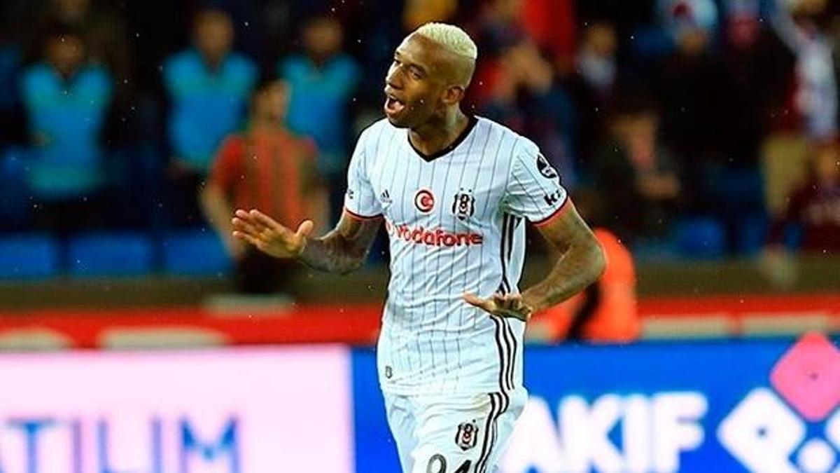 Talisca, Sosa'yı sildi!