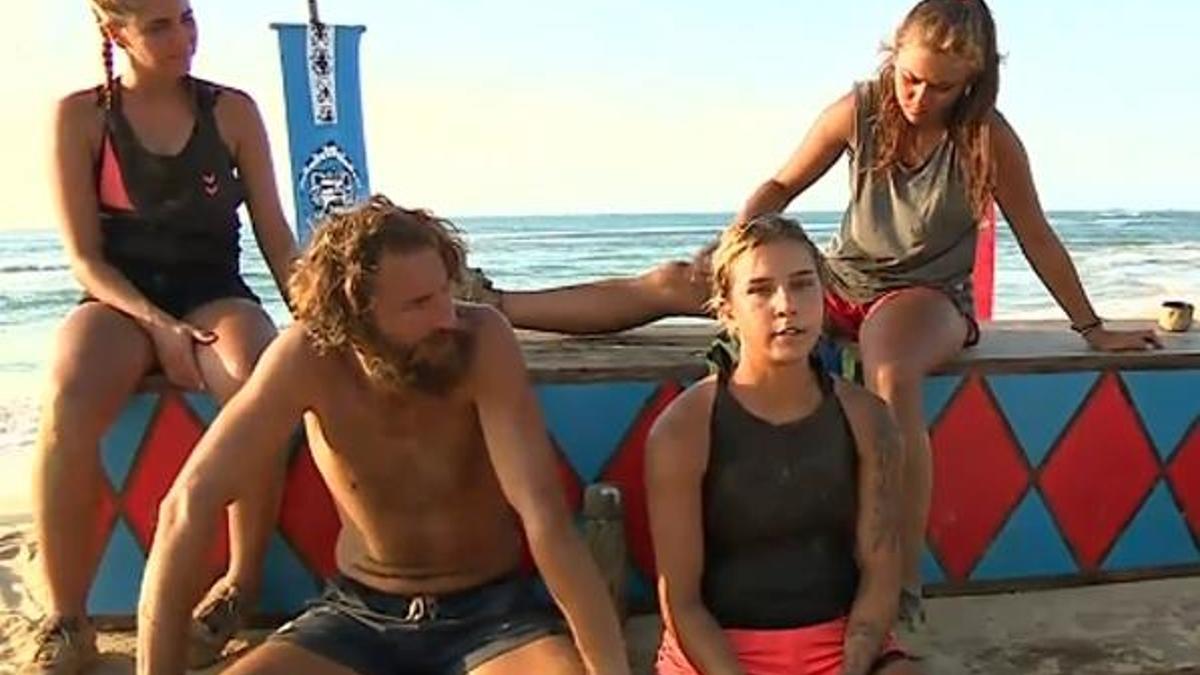 Survivor Elif'ten şok hareket! Bıraktı...