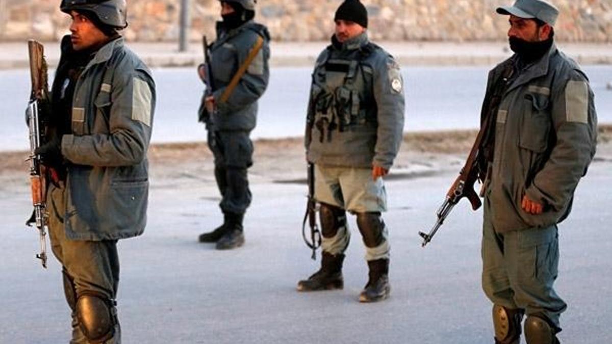 Afganistan'ın Savunma Bakanlığı yakınında patlama!