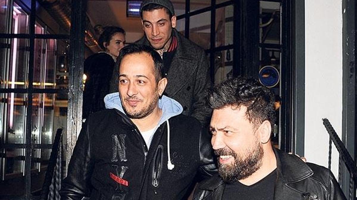 Üç adam