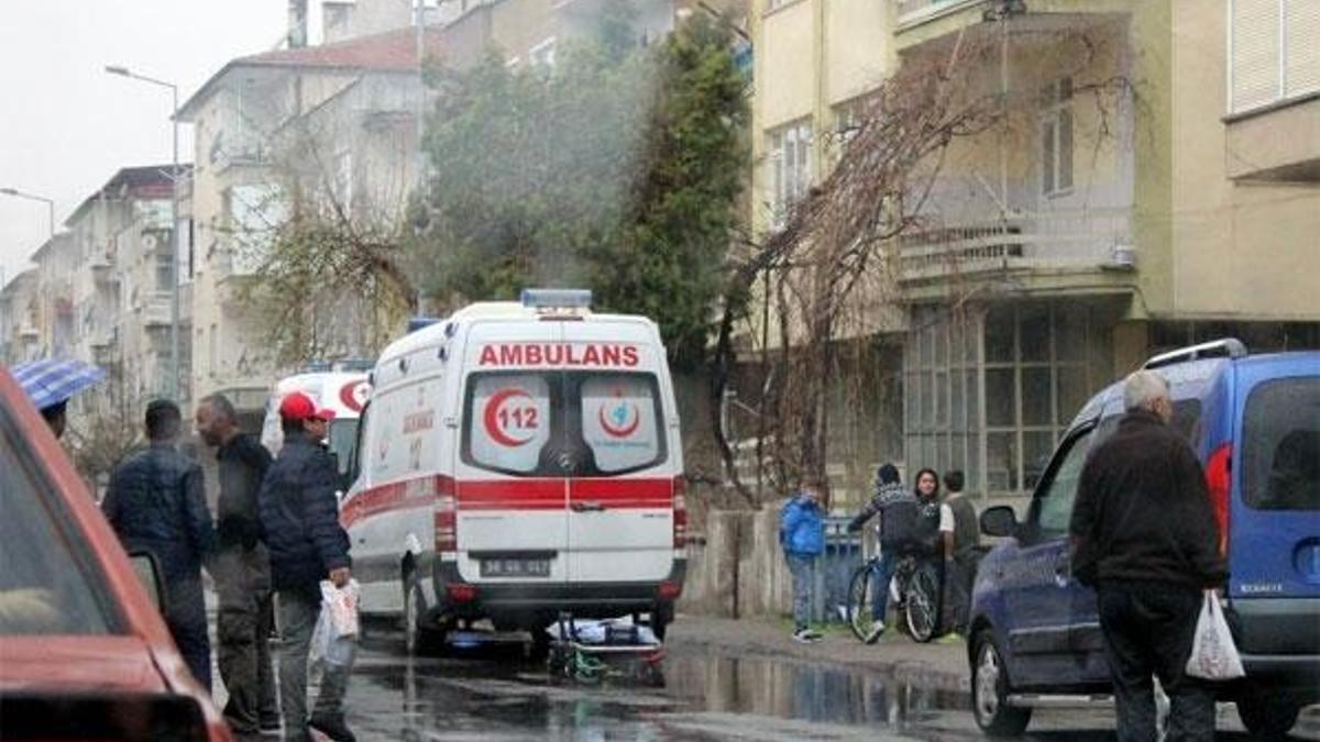 Bornoz kuşağı ile intihar