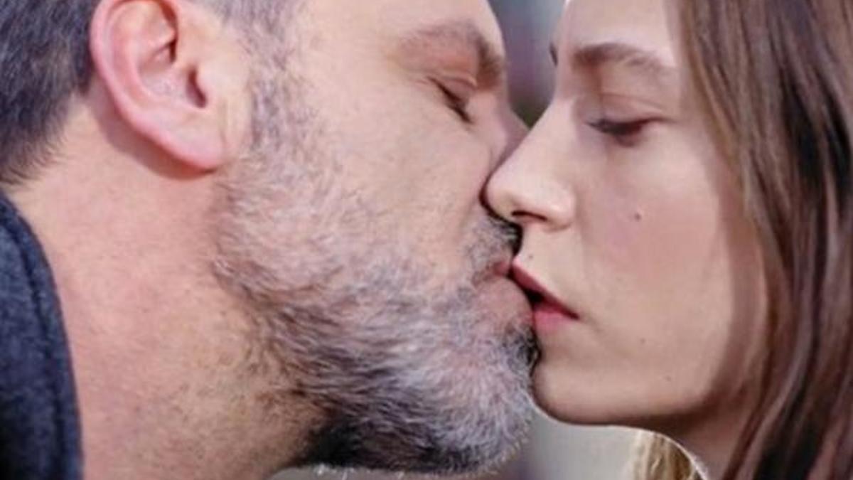 'Fi'de bir olay sahne daha! Şimdi de Serenay Sarıkaya...