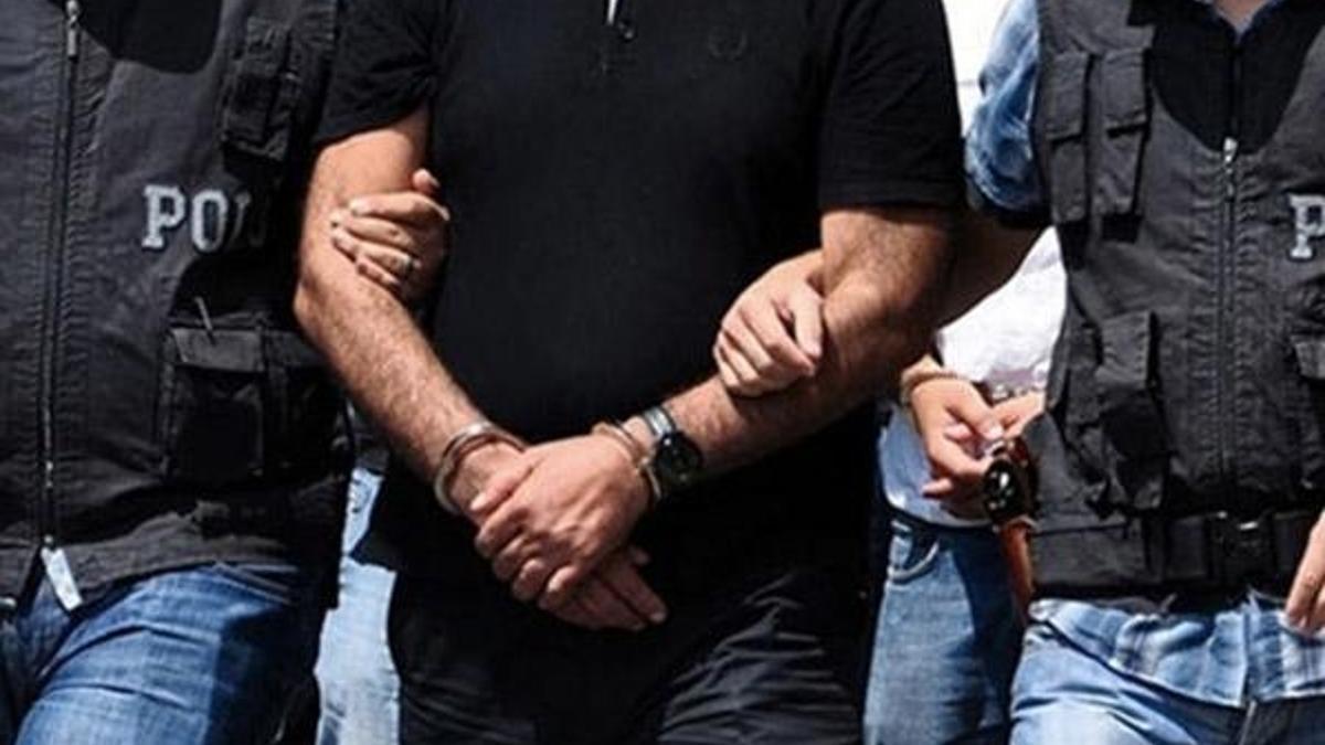 62 asker FETÖ'den tutuklandı