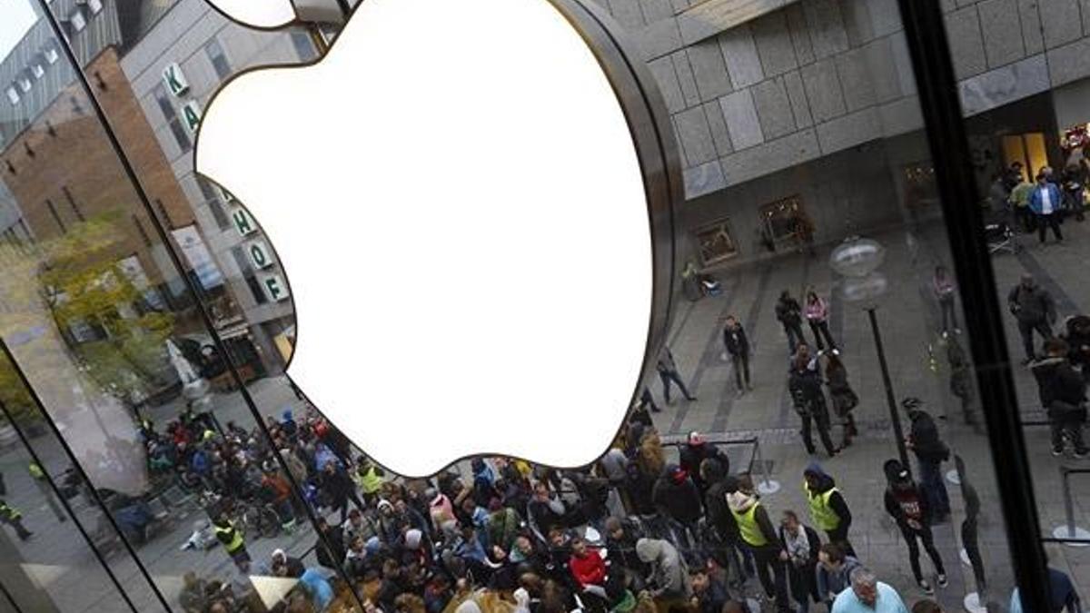 Apple, sürücüsüz araç teknolojisi için izin aldı