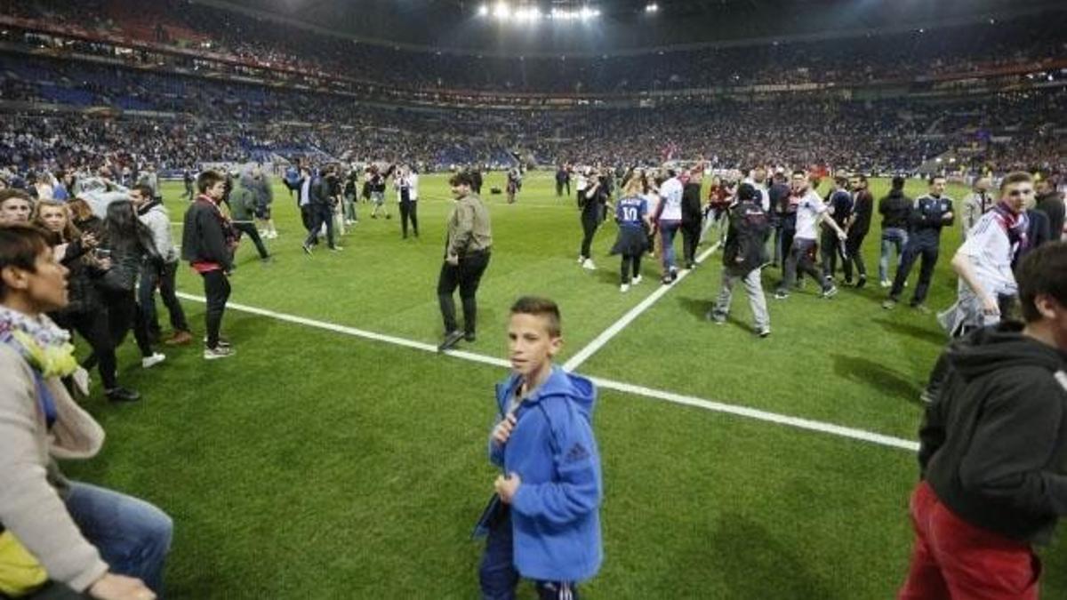 Lyon istanbul'a taraftar getirmiyor!