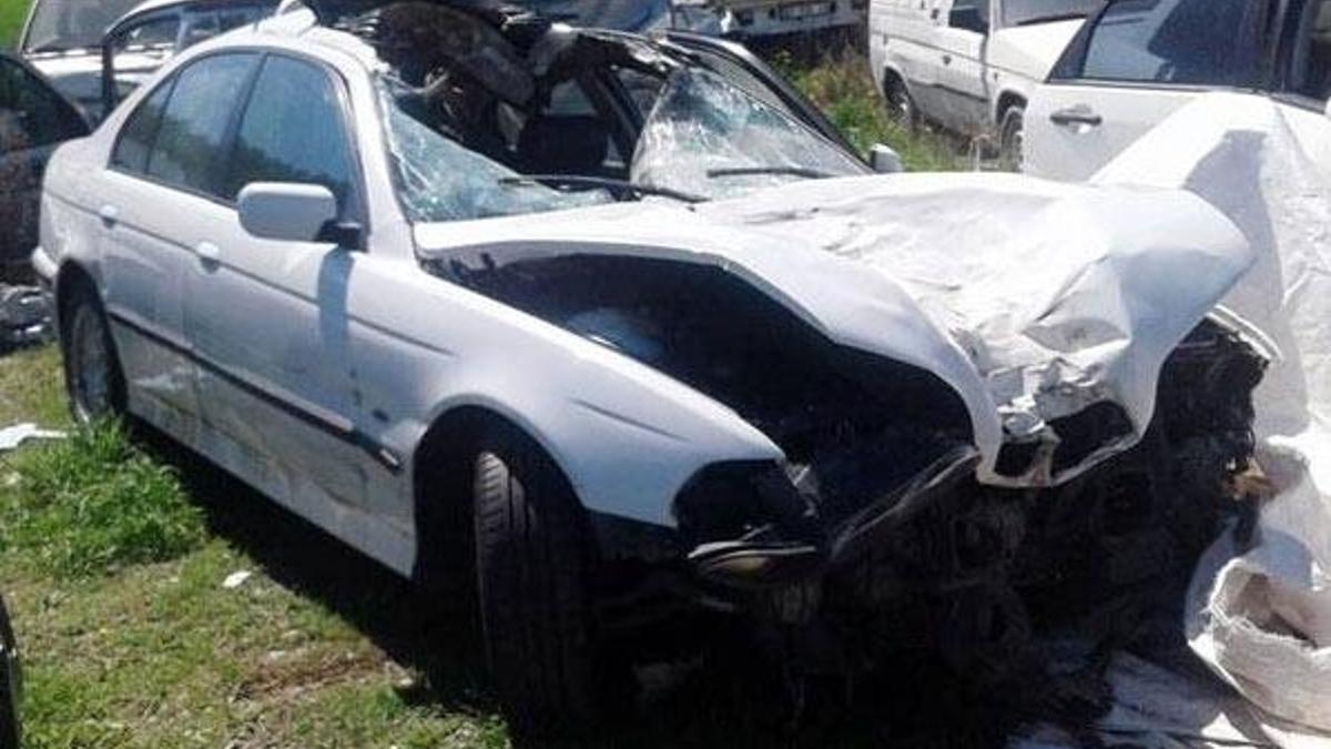 Atın kazada kopan kafası sürücüyü öldürdü