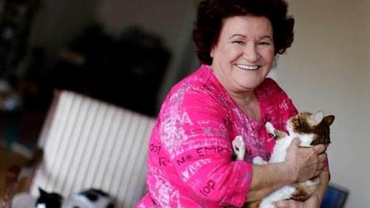 Selda Bağcan'a şok! Zehirlediler...