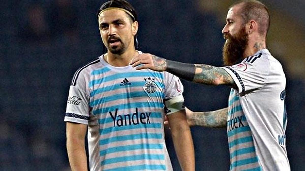 Mehmet Topuz ve Meireles geri dönüyor