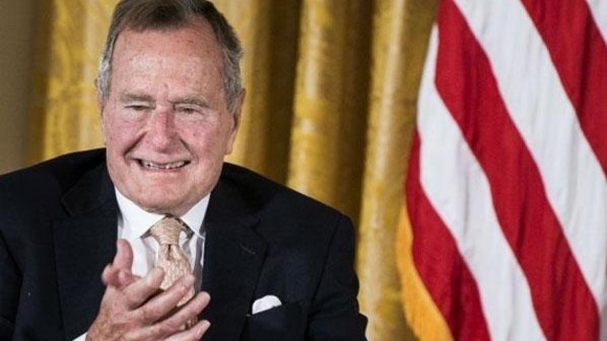 ABD'nin eski başkanı baba Bush tekrar hastaneye kaldırıldı