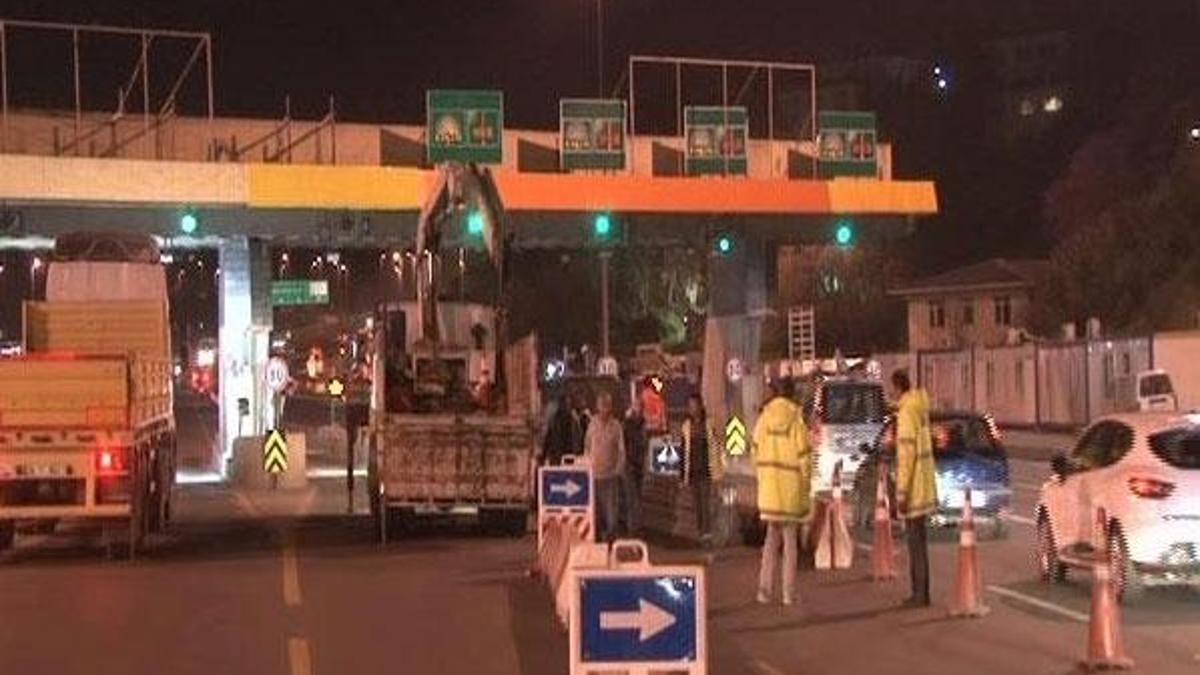 15 Temmuz Şehitler Köprüsü'nde hazırlık gece başladı
