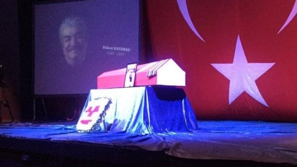 Bülent Kayabaş son yolculuğuna uğurlandı