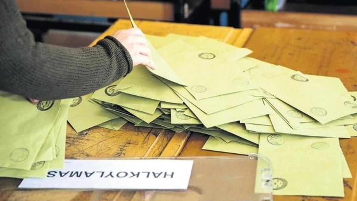 YSK’nın ‘mühürsüz oy’ kararı Danıştay’da!