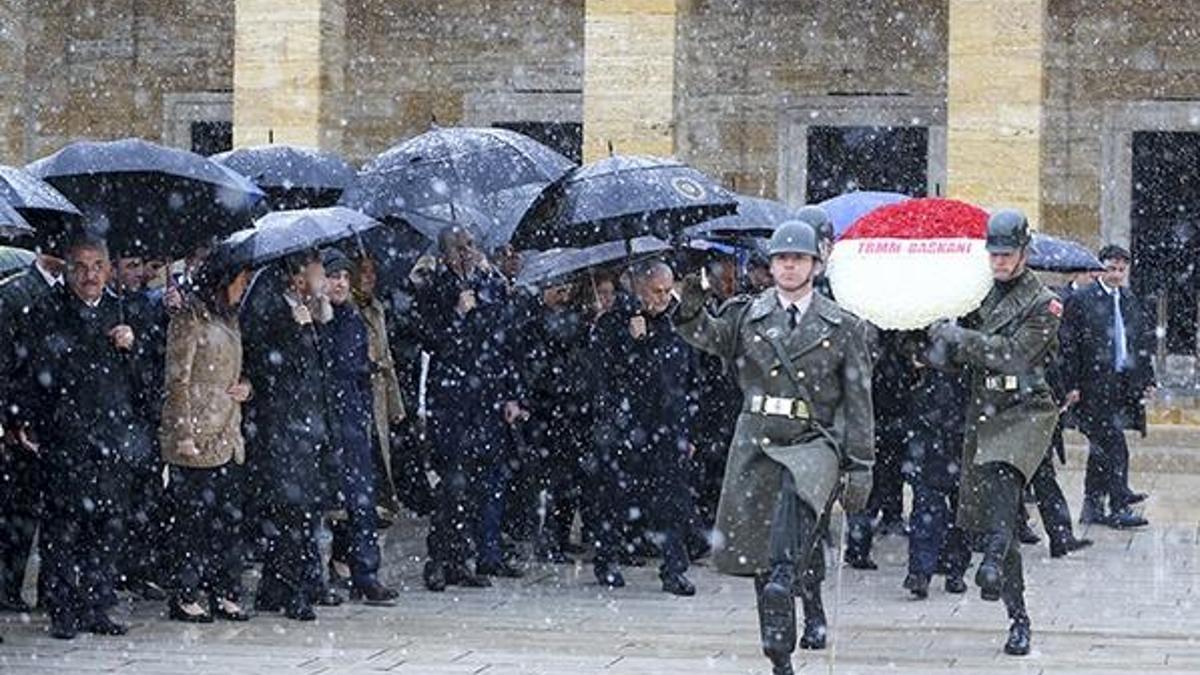 Devlet erkanı Anıtkabir’de