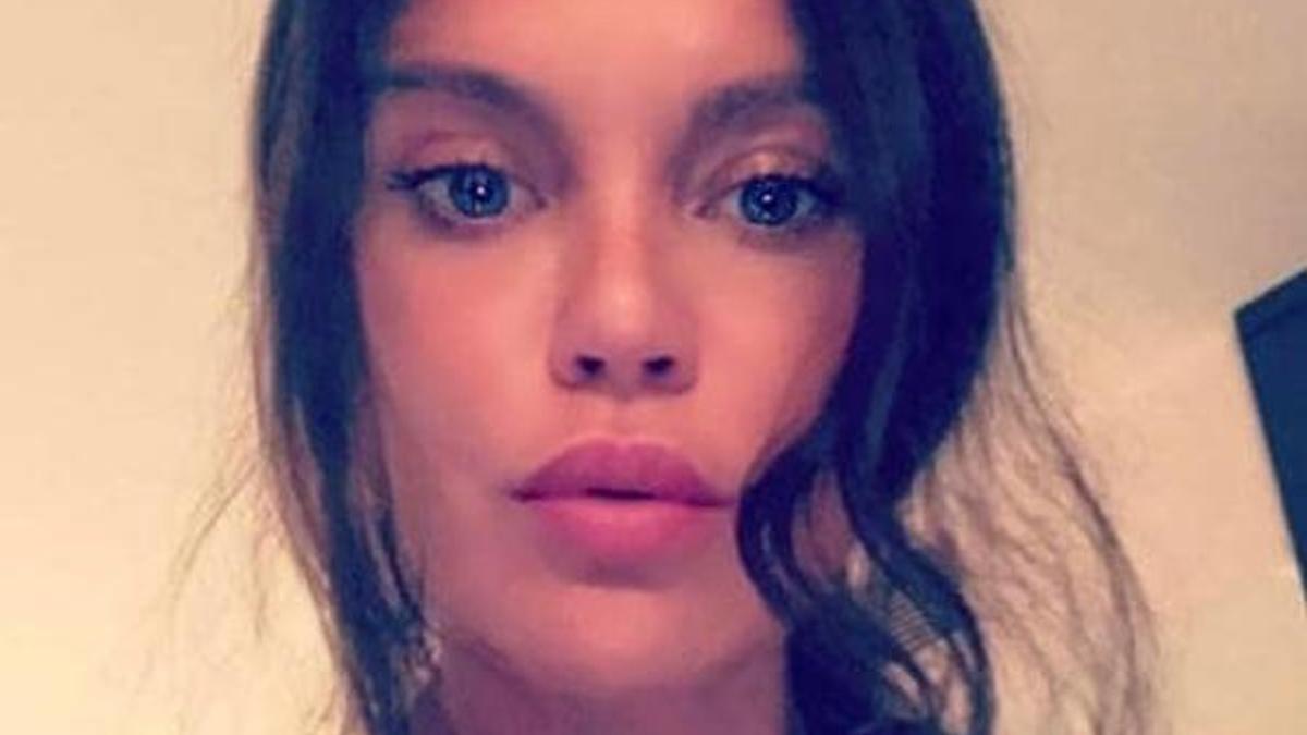 Ebru Şallı'dan 'çıplak fotoğraf' sonrası ilk paylaşım!