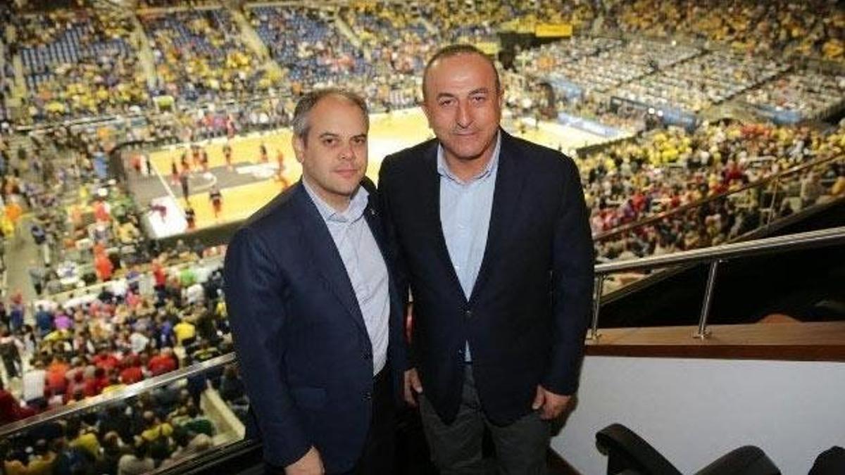 Spor Bakanı Kılıç'tan Fenerbahçe'ye tebrik mesajı