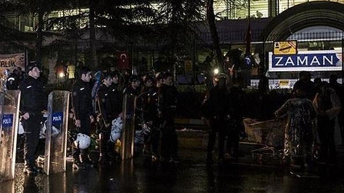 Zaman Gazetesi iddianamesi kabul edildi