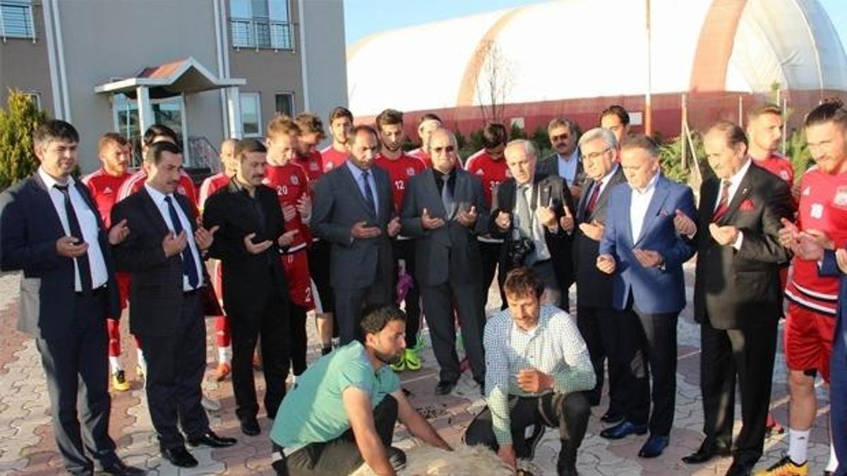 Sivasspor için kurban kesildi