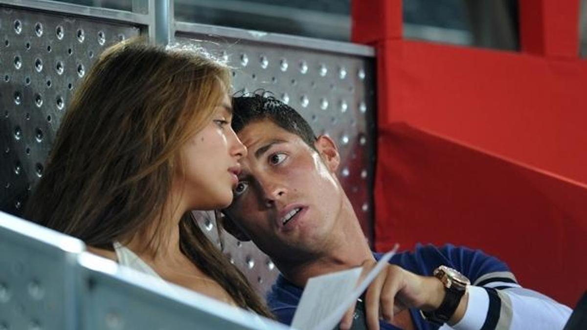 Ronaldo büyük aşkını unutamıyor!