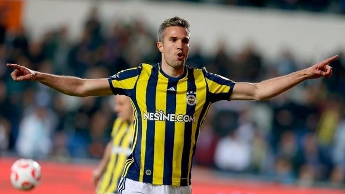 Van Persie büyük oynuyor