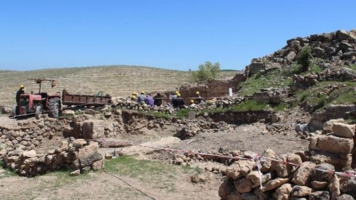 Diyarbakır'da bulundu! Tam bin 700 yıllık!