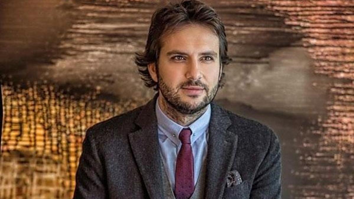 En büyük kupayı ‘çanta’sına attı!