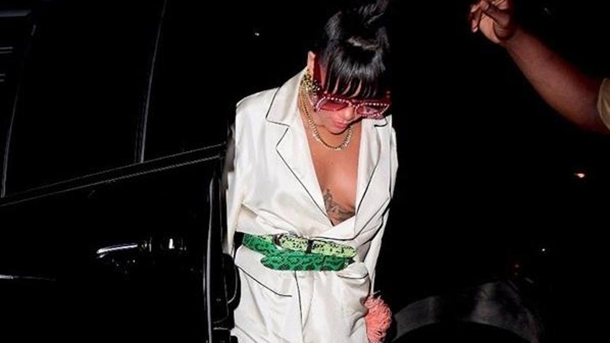 Parti kızı Rihanna nefes kesti!