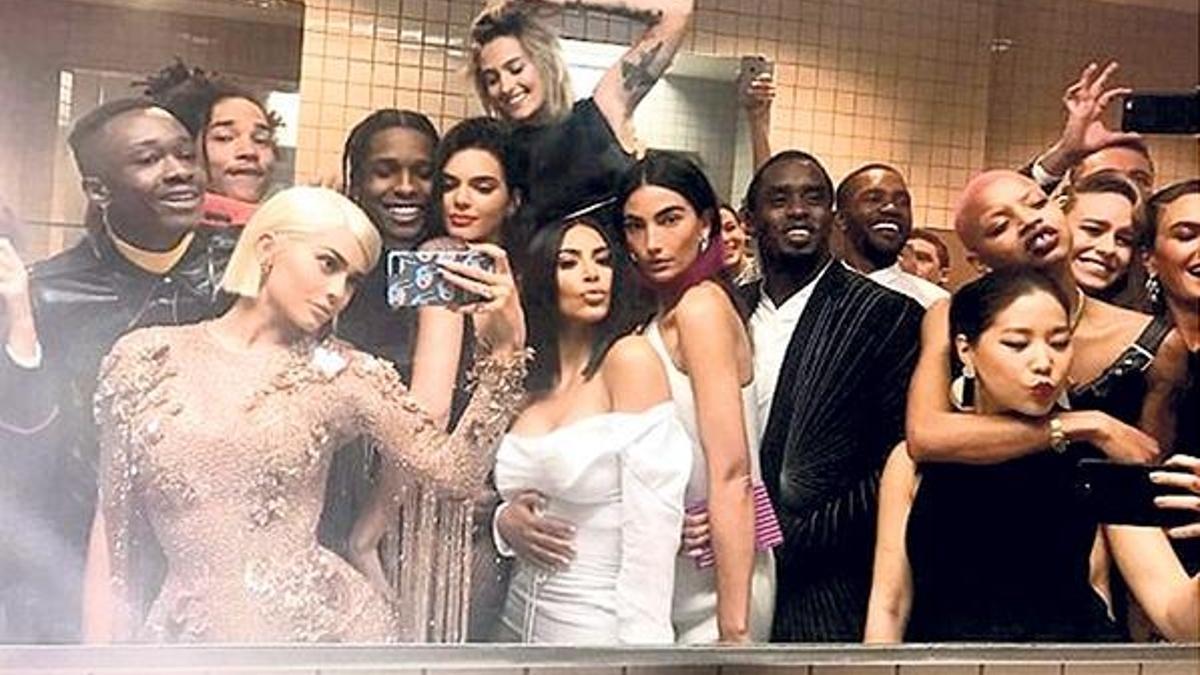 Genç yıldızların Met Gala çıkarması