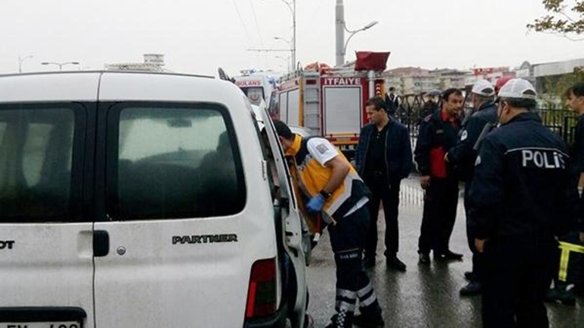 İşçi servisi kaza yaptı: 13 yaralı