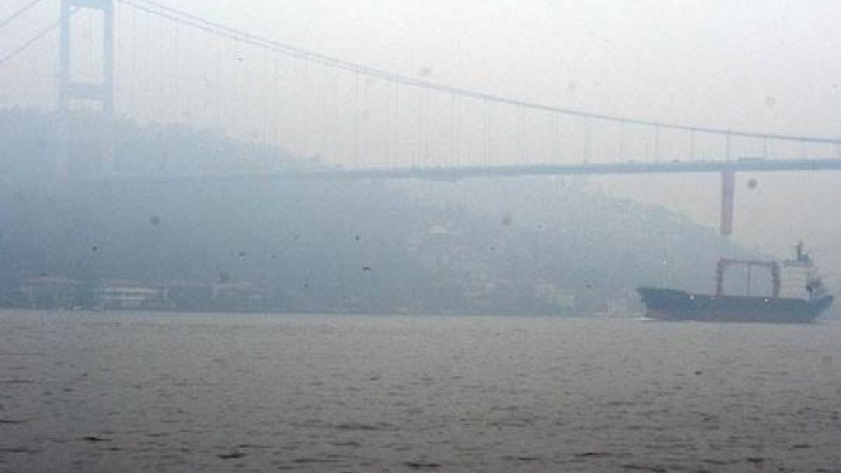 İstanbul Boğazı gemi geçişlerine kapatıldı