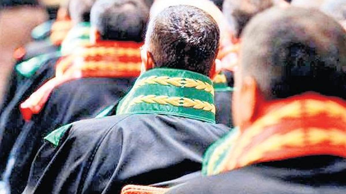 Örgütün hakim-savcı alımını HSYK üyesi organize etmiş