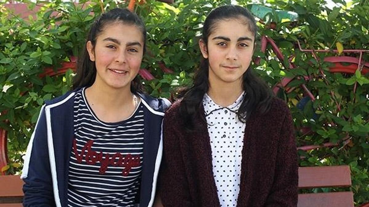 Varto’nun TEOG şampiyonu iki kız kardeşi