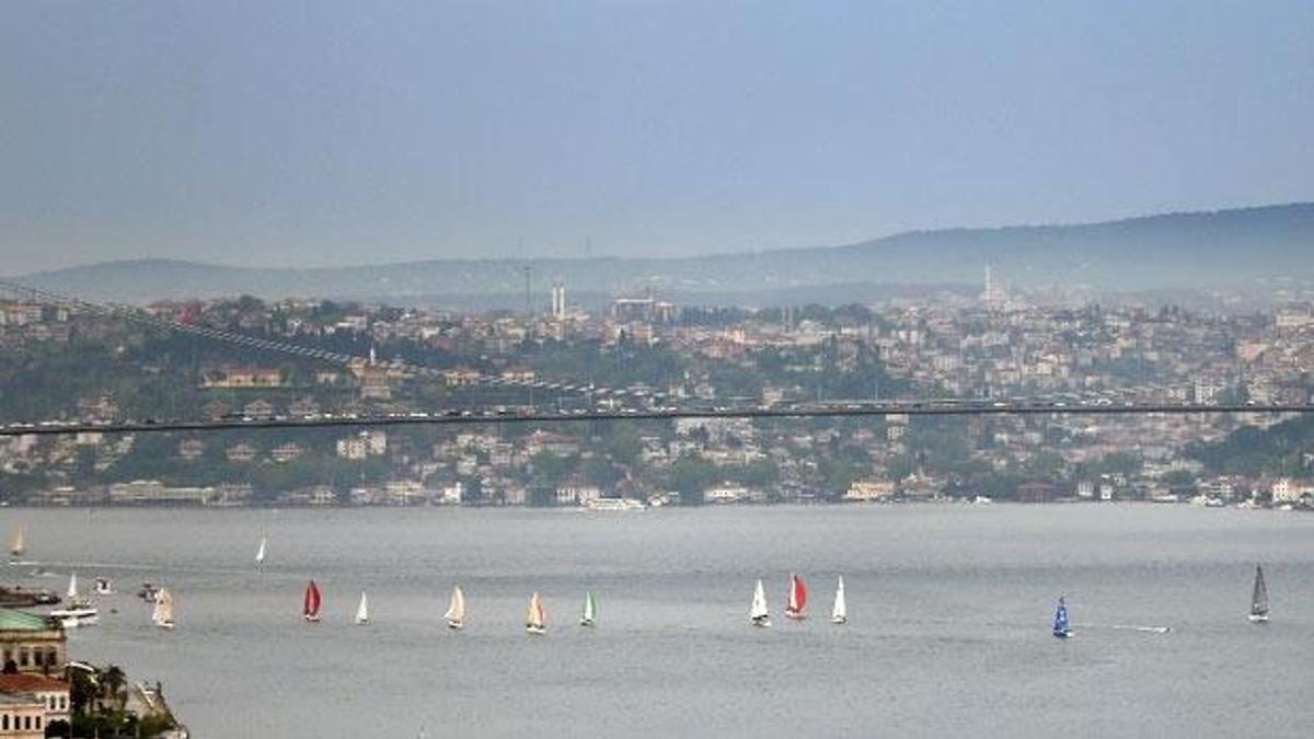 İstanbul Boğazında muhteşem yarış