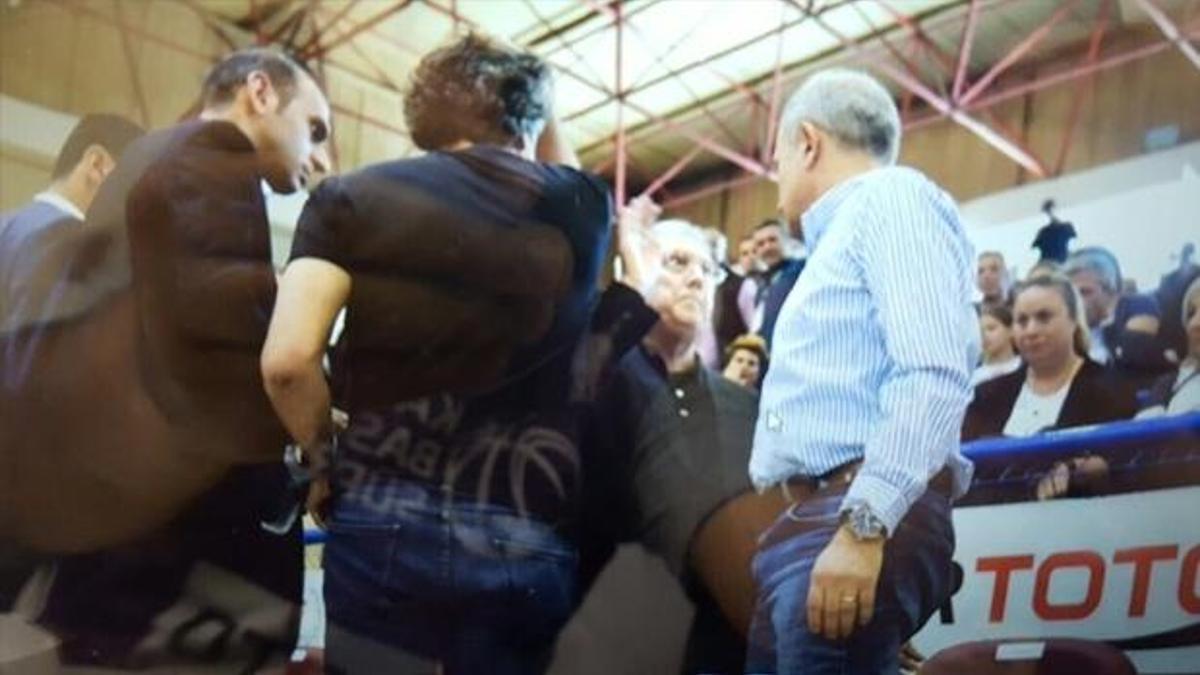 Büyük kavga! Aziz Yıldırım tokat attı!