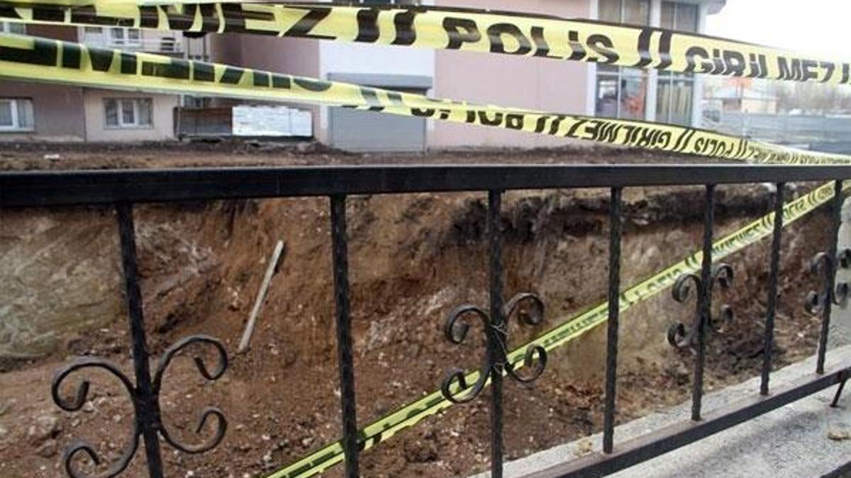 Rus generalin tabutunun bulunduğu yerde polis 24 saat nöbette
