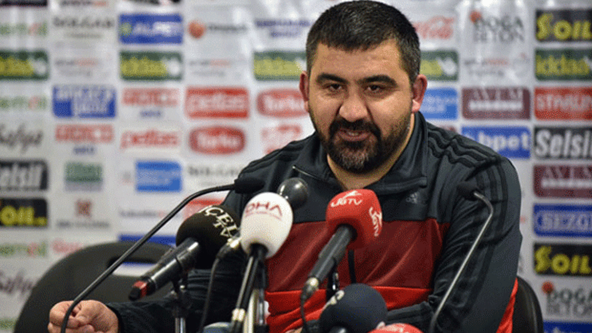 Ümit Özat: 'Beşiktaş, Başakşehir'e maçı mı sattı?'