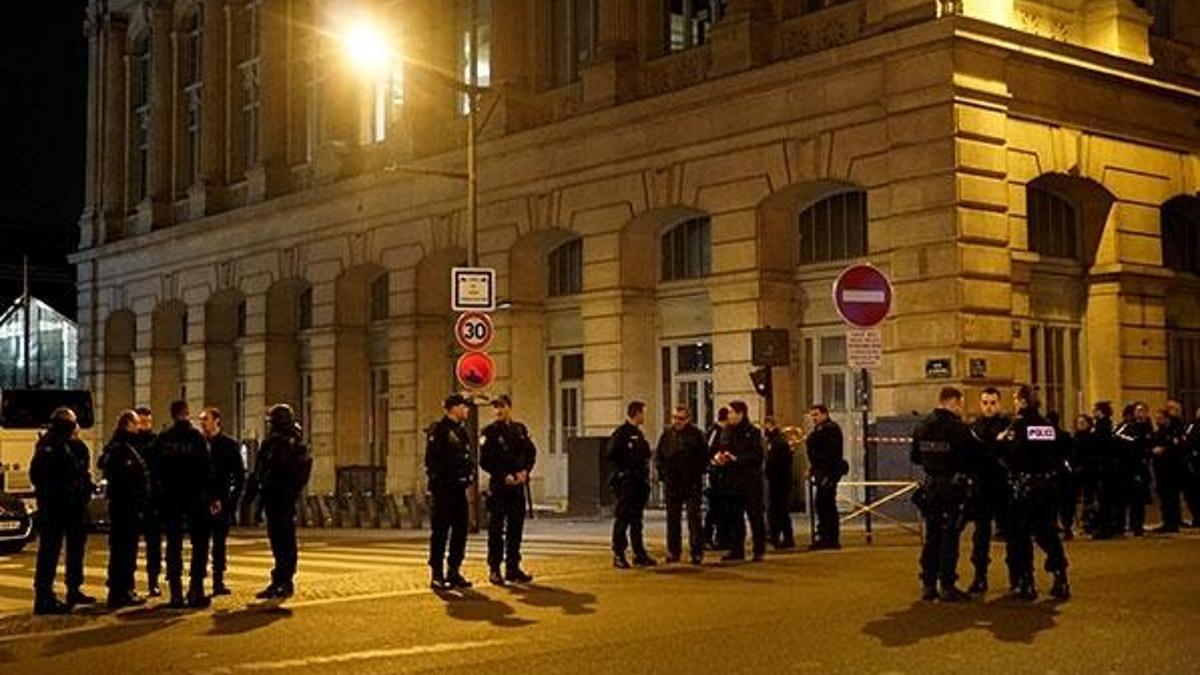Paris'te terör alarmı: Kuzey Garı boşaltıldı