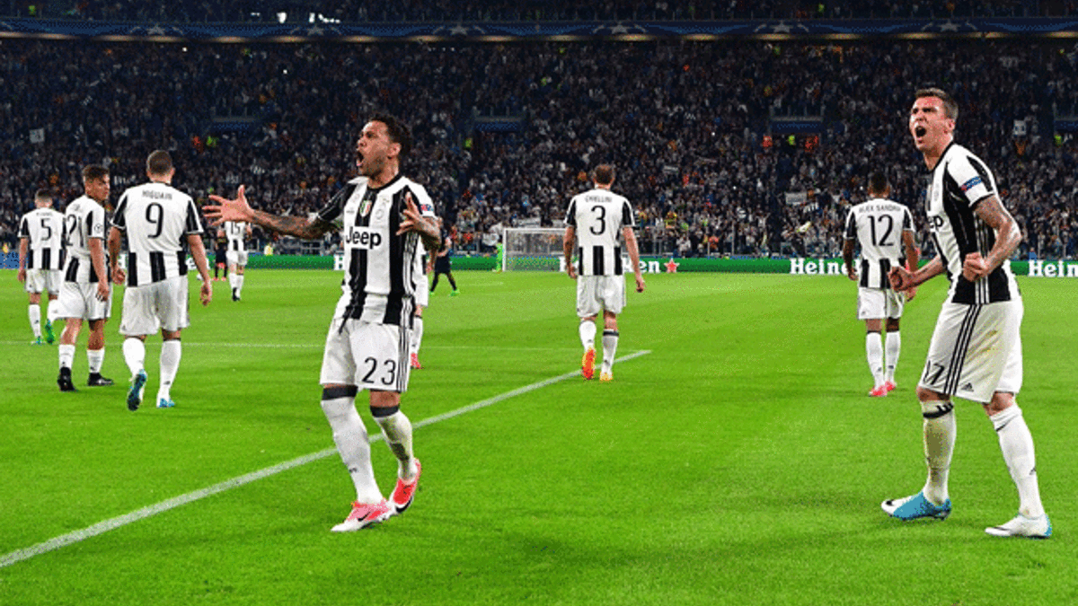 Juve güle oynaya finalde!