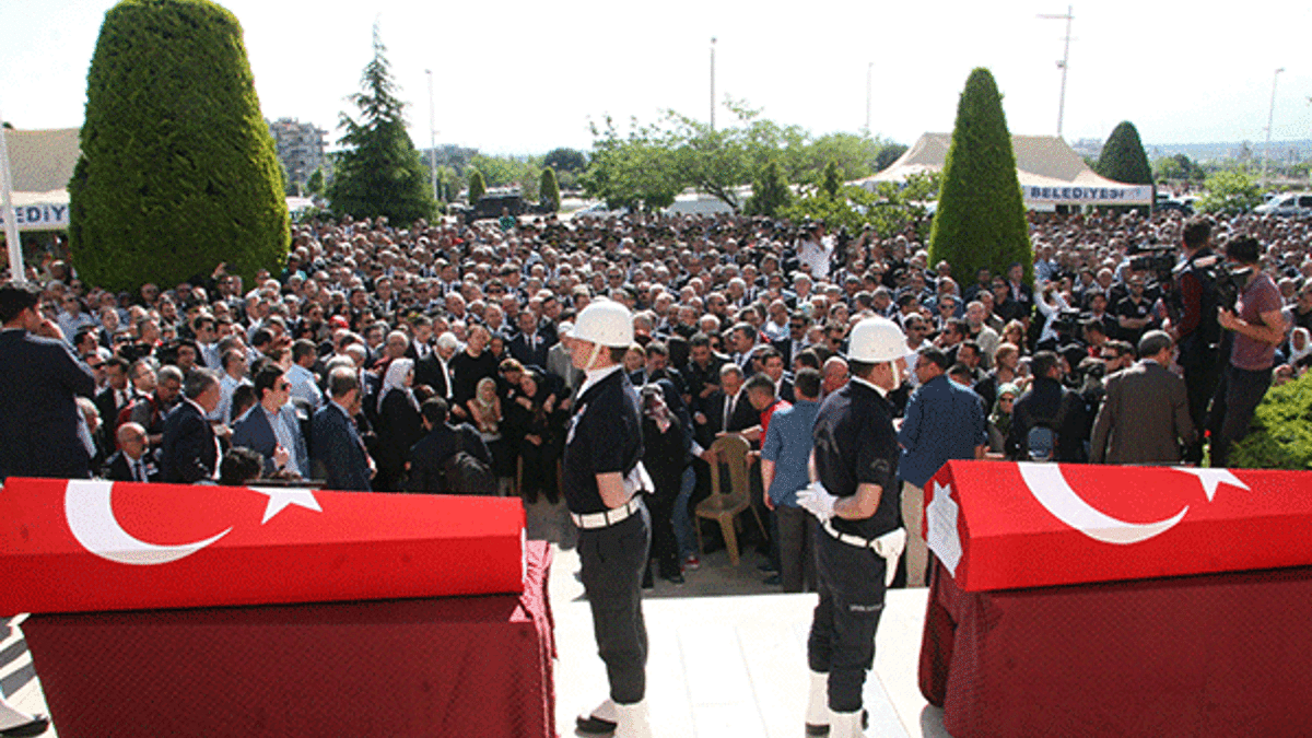 Kazada ölen Başsavcı Alper ve şoförü için adliyede tören