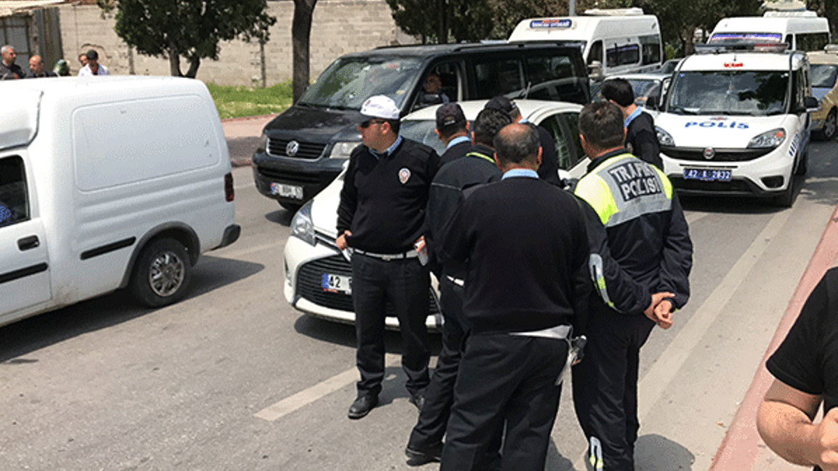 Trafikte tartıştığı hamile doktoru silahla vurdu