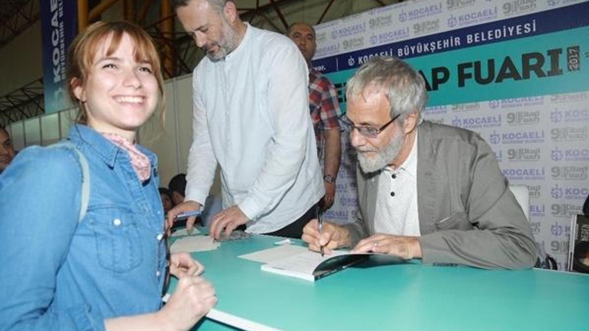 Yusuf İslam, Kocaeli Kitap Fuarı'na katıldı